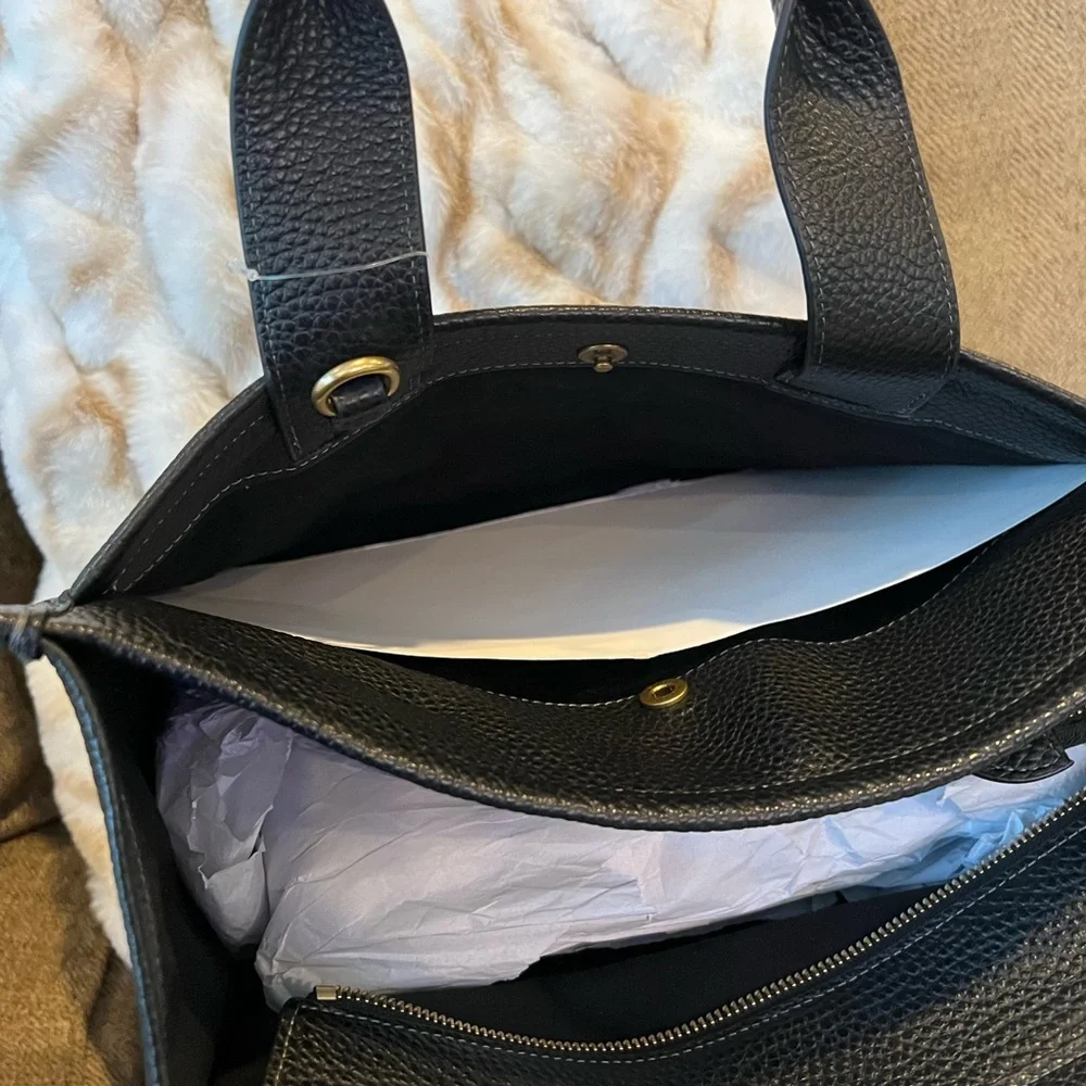 NWT Coach Cargo Leather Tote